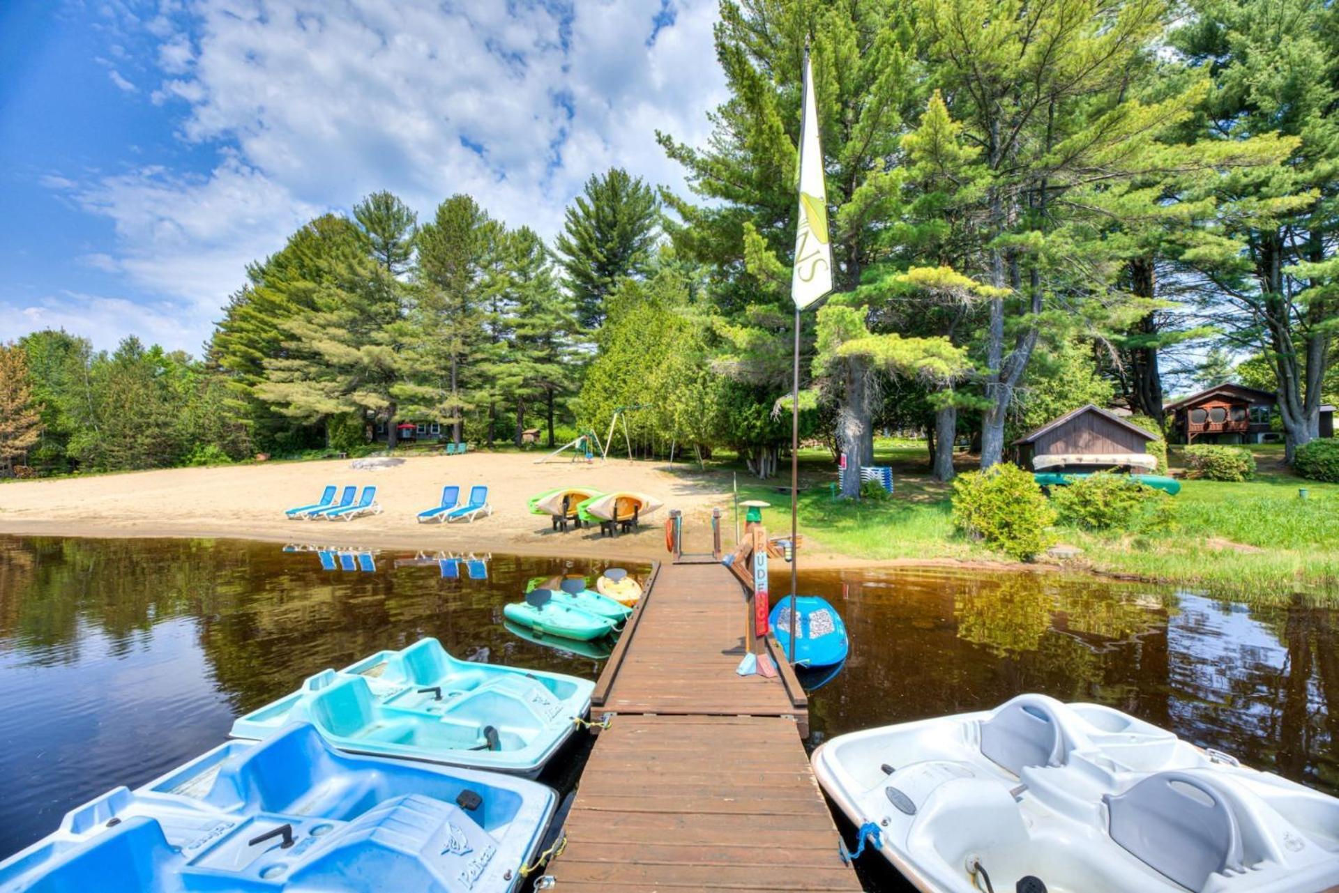 Domaine Chalets Des Pins Rawdon Esterno foto